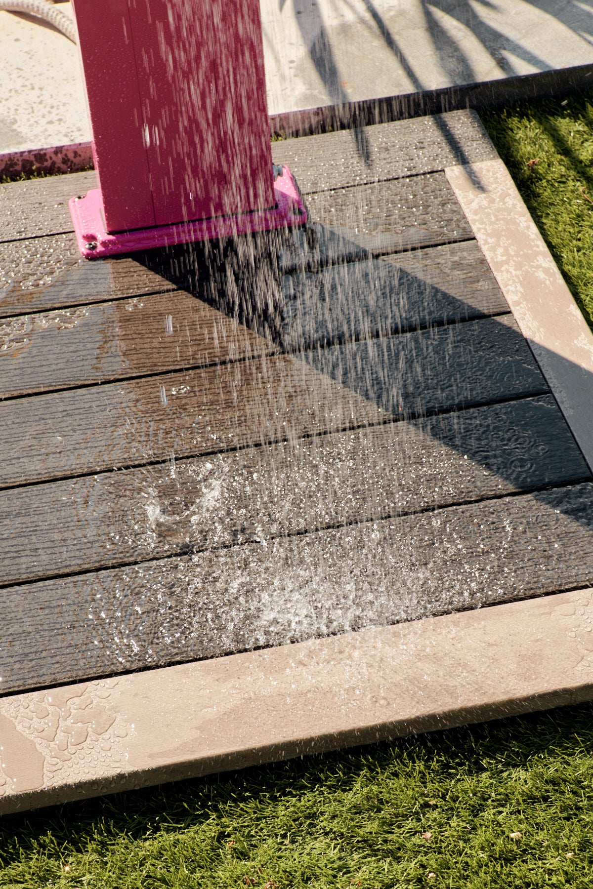 Caillebotis pour Douche Solaire Extérieure Formidra